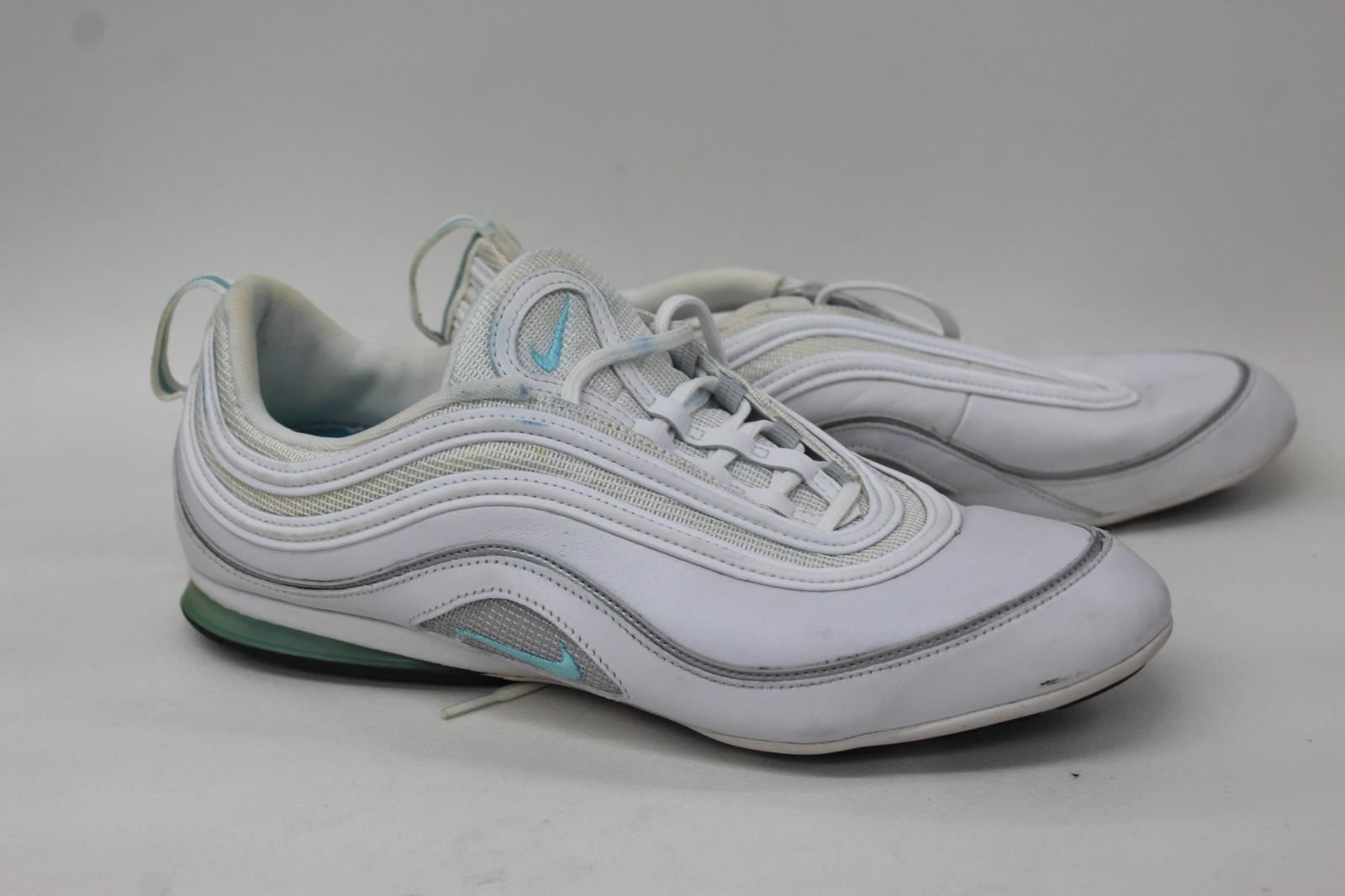 {keywor d} nike air max plata