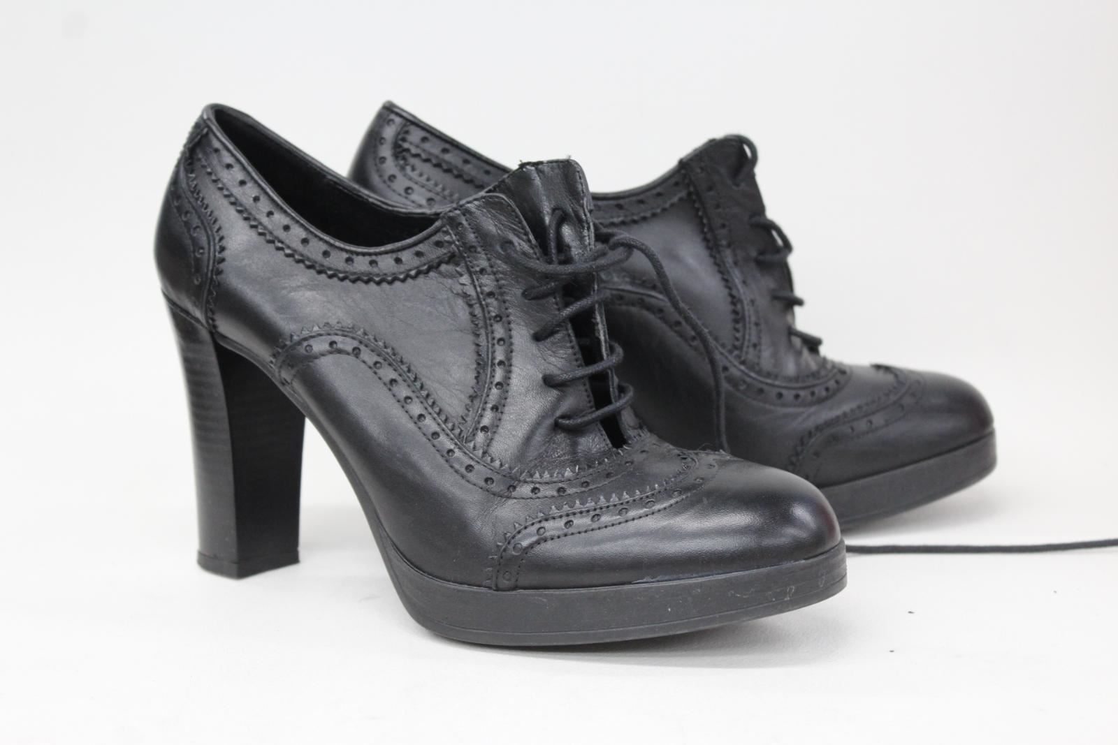 Carvela Damas Brogue De Cuero Negro Estilo Alta Zapato De Tacón Alto botas UK7 EU40 Carvela Damas Brogue De Cuero Negro Estilo Estilo Estilo Alta Zapato De Tacón Alto botas UK7 EU40 b60a96