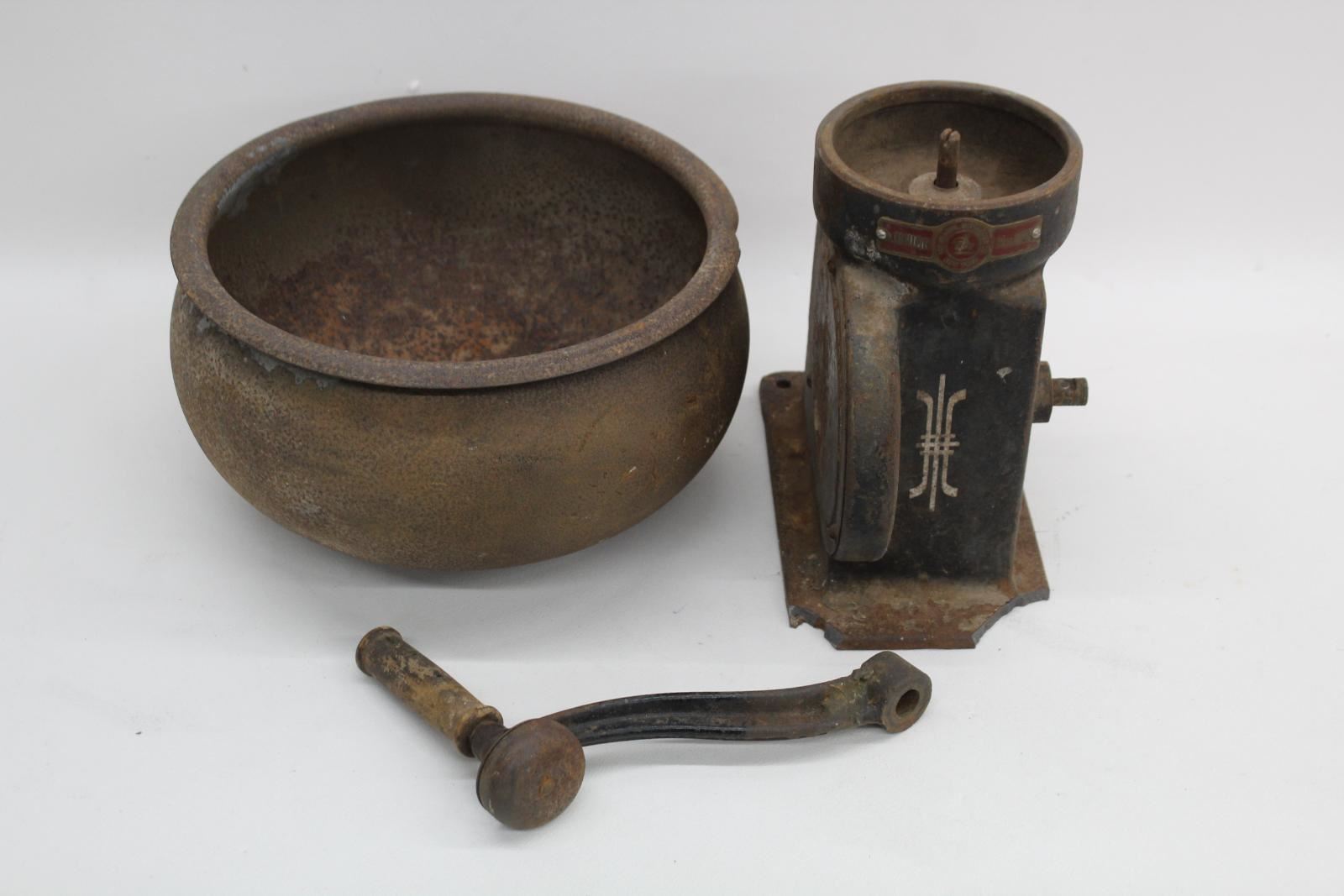 DELAVAL Junior No 2 Antique Cast Iron Manual Hand Crank Tabletop Cream