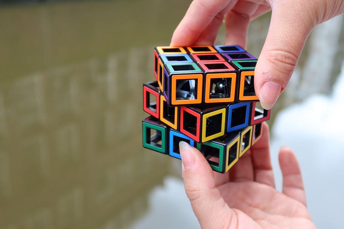 Brainteaser Puzzle Toy, Making a Fun Challenge - Picture 14 of 46