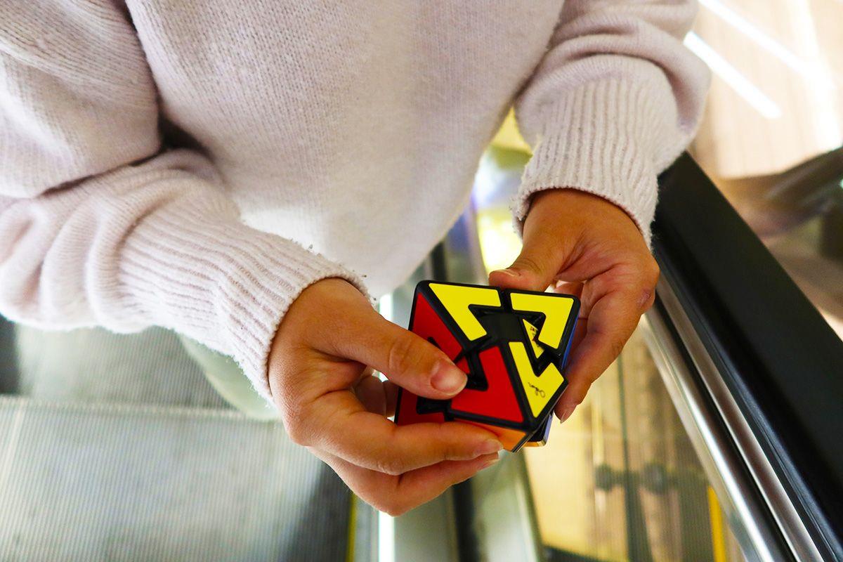Brainteaser Puzzle Toy, Making a Fun Challenge - Picture 36 of 46