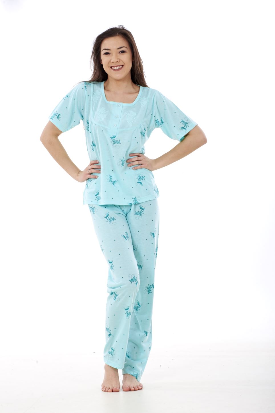Womens short pyjama sets Lounge around in style with our collection of women’s nightwear, blending cosy and chic. There's nothing better than unwinding after a long day at work with our range of floral, printed and super soft fleece pyjama sets and pyjama shorts for a sound and snuggly sleep.