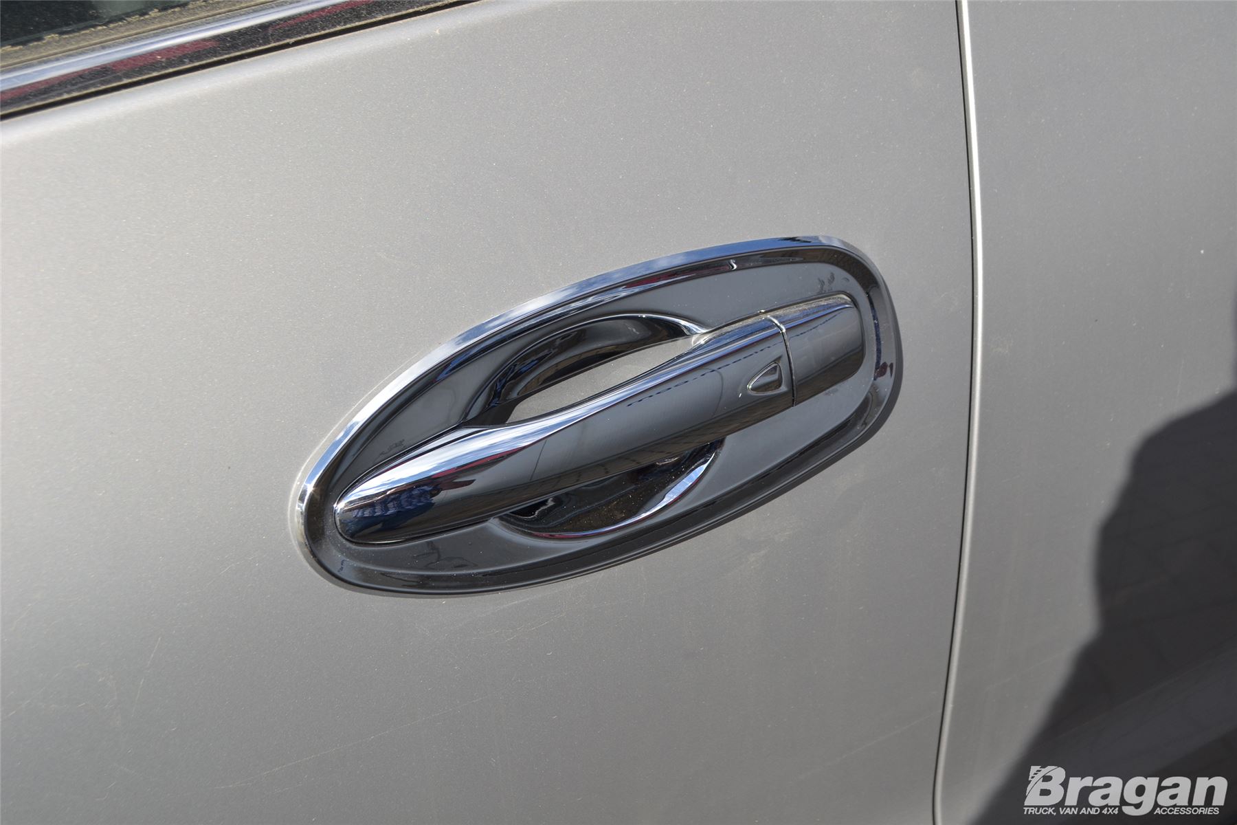 Pour s/'Adapter 2016 NISSAN Navara NP300 CHROME POIGNÉE DE PORTE COUVERTURE TRIM pièce 8pce Set