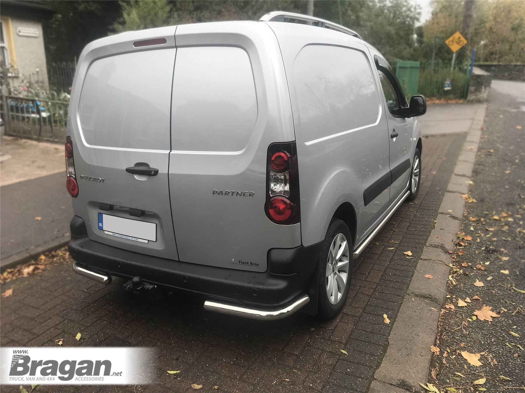 Barras laterales para adaptarse a Citroen Berlingo 2008 - 2016 falda de acero inoxidable tubos escalonados - Imagen 7 de 15
