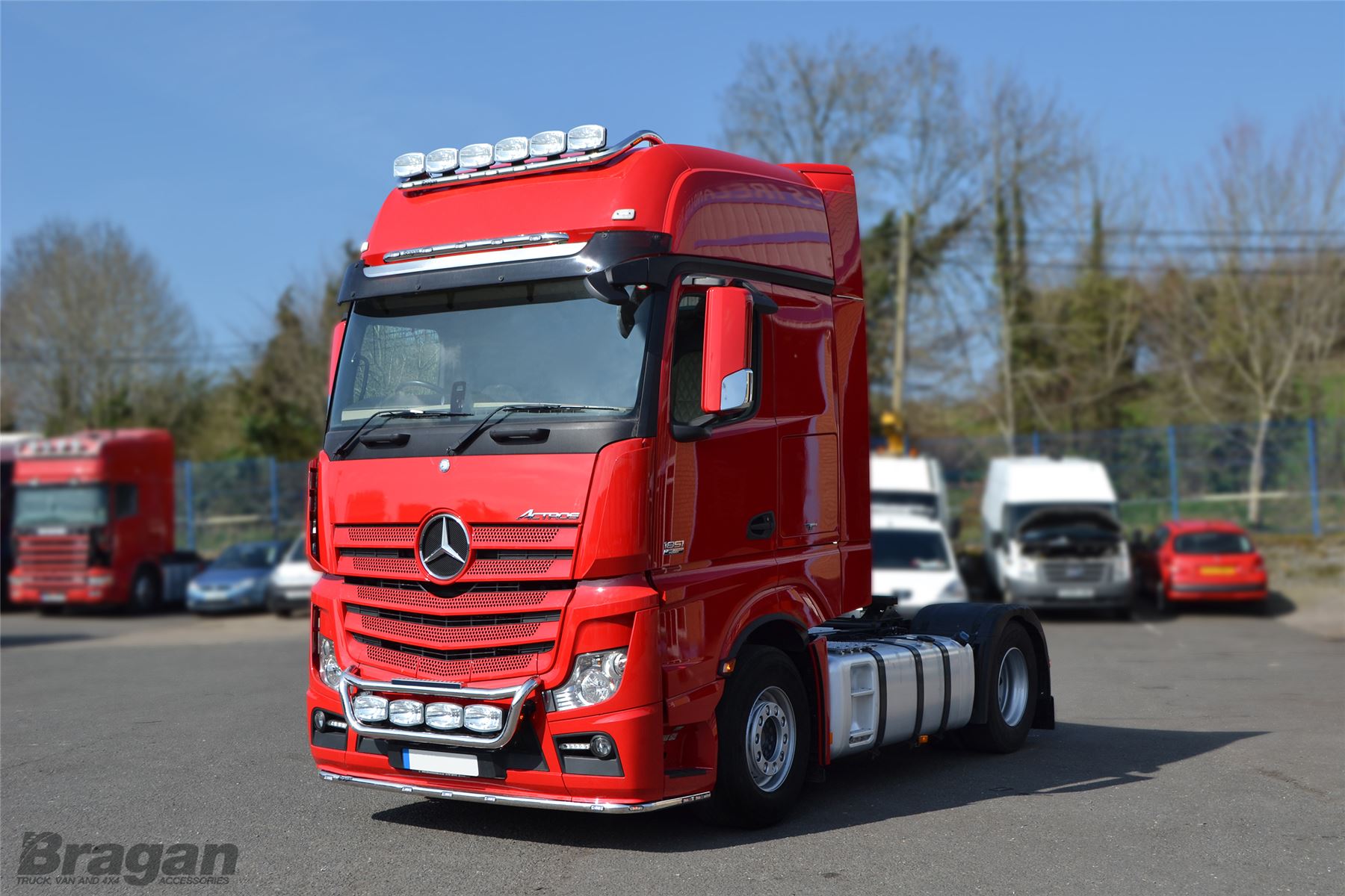Produktbild von F-CORE Tagesdecken LKW Für Mercedes ACTROS MP 4 01.11-12.18 Classic Space Stream Space 2 Stream Space 3 BLAU