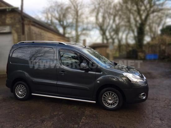 Barras laterales para adaptarse a Citroen Berlingo 2008 - 2016 falda de acero inoxidable tubos escalonados - Imagen 14 de 15