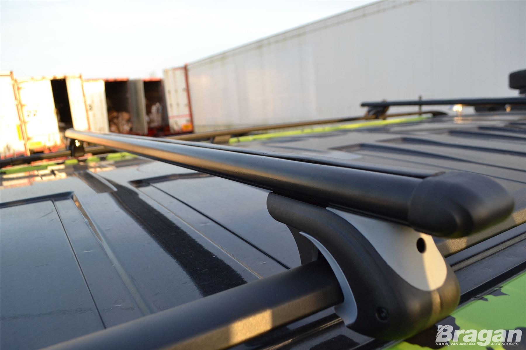 To Fit 2013 BLACK Cross Bars Ford Transit Tourneo Custom SWB STEEL Roof Rails