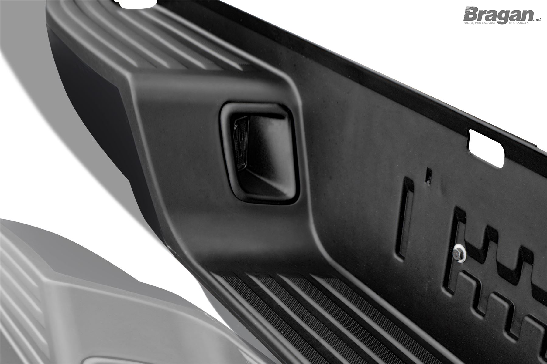 To Fit 2016+ VW Volkswagen Amarok Black Steel Rear Back Bumper Step