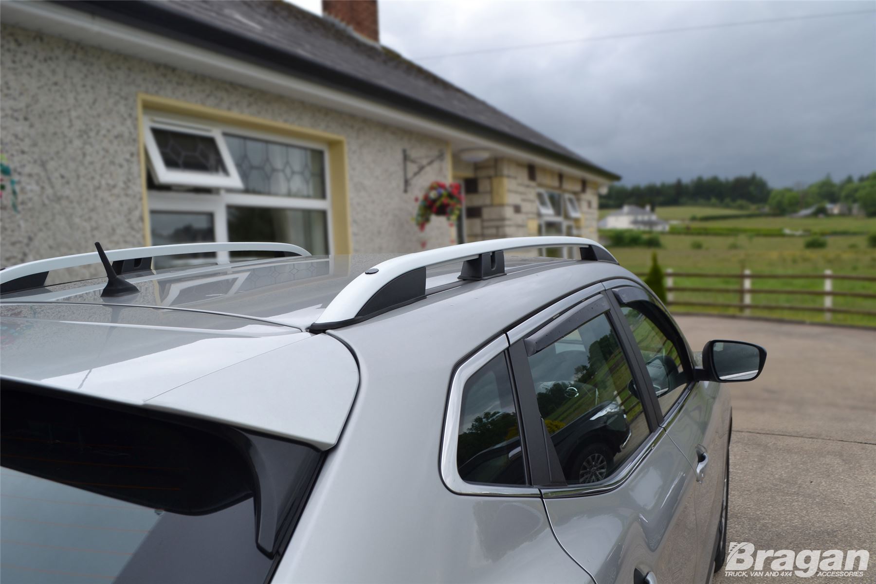 To Fit 2014+ Nissan Qashqai Polished Aluminium Alloy Roof Rails Rack Bars 601707367221 eBay