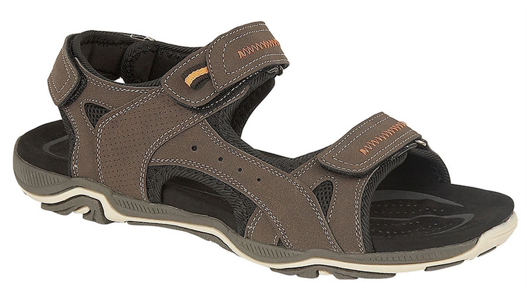 sandals magnetic fastening