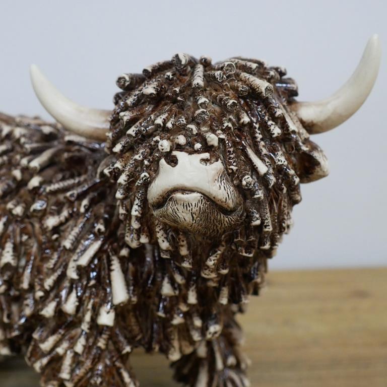 Standing Highland Cow Ornament Rustic Brown Twig Country Farmhouse Décor Statue - Picture 8 of 14
