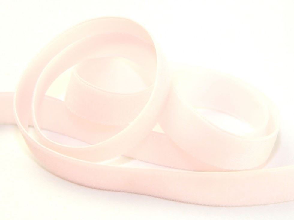 Berisfords 9630 Pink Velvet Ribbon Mini Roll