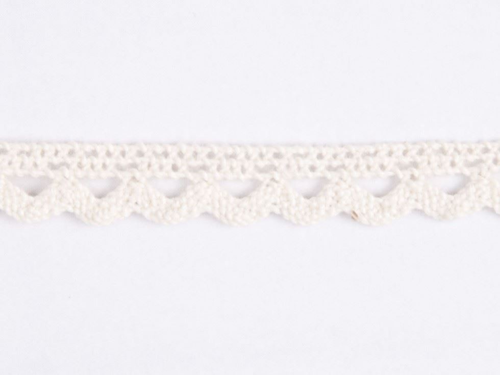 Essential Trimmings Natural Cotton Lace Trim (Value Roll)