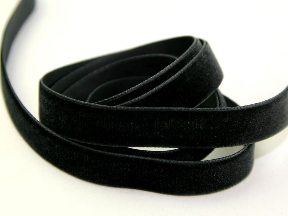Berisfords 9953 Raven Velvet Ribbon Mini Roll