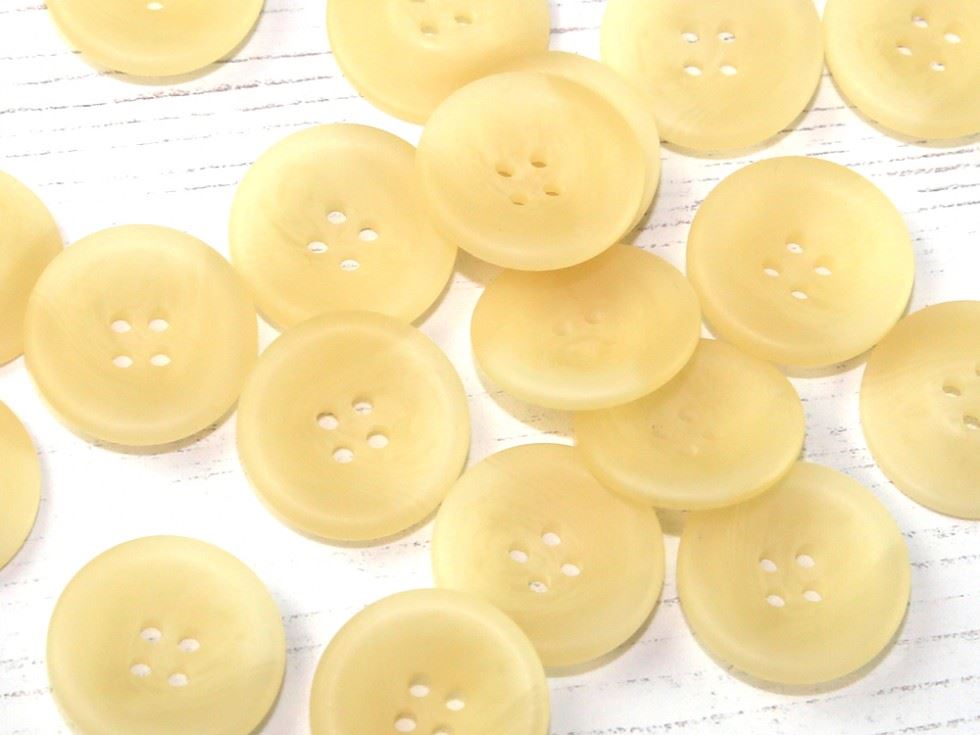 Dill Cream Marble Plastic Buttons (Value Pack)