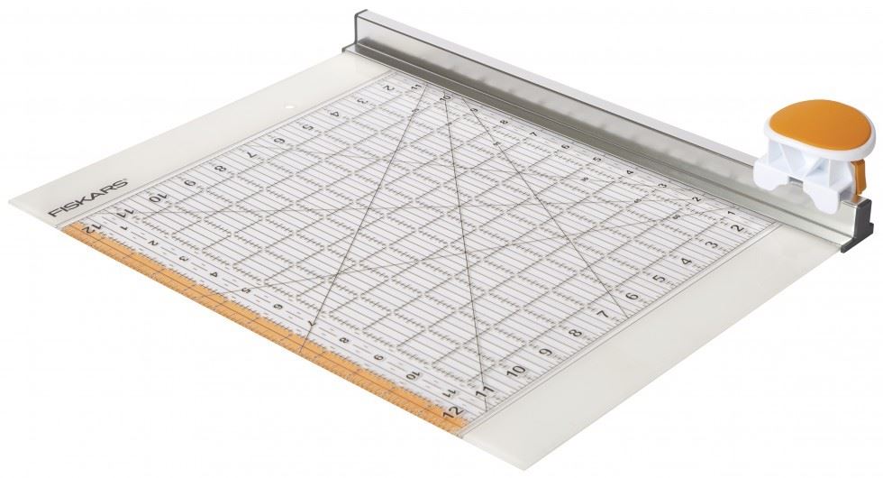 Fiskars Dark/Light Rotary Cutter & Ruler Combo