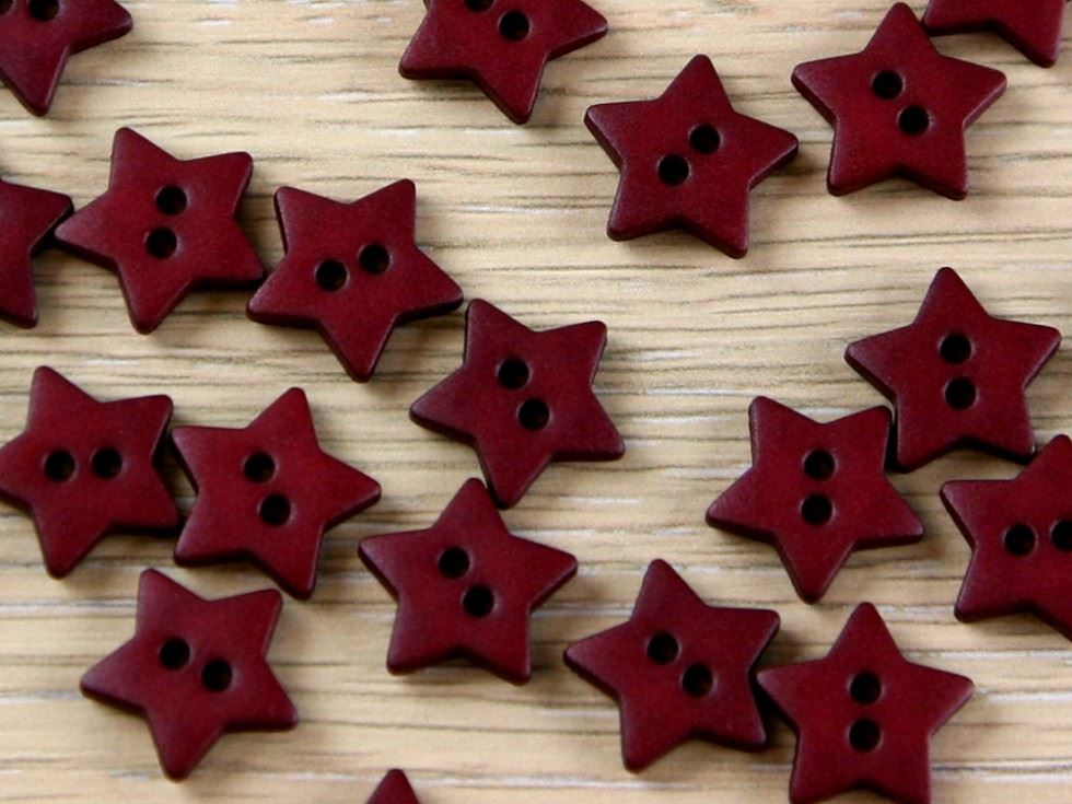 Dill Wine Star Plastic Buttons (Value Pack)