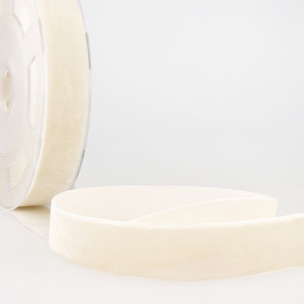 Stephanoise Velvet Ribbon Ivory
 