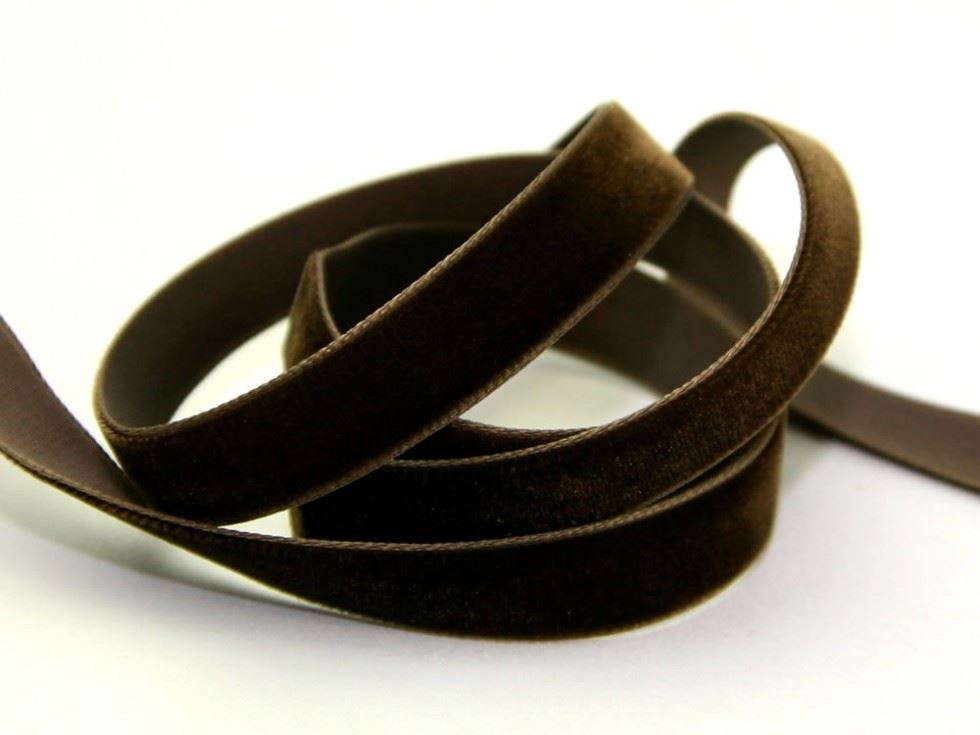 Berisfords 9525 Brown Velvet Ribbon Mini Roll