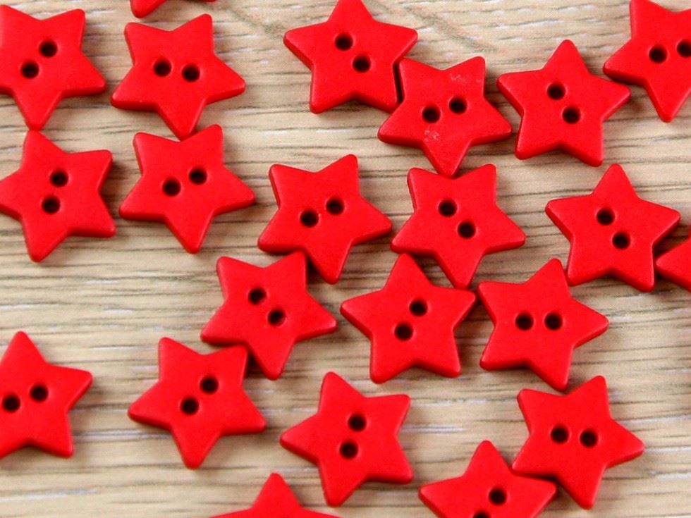Dill Star Plastic Buttons (Value Pack) Bright Red
 