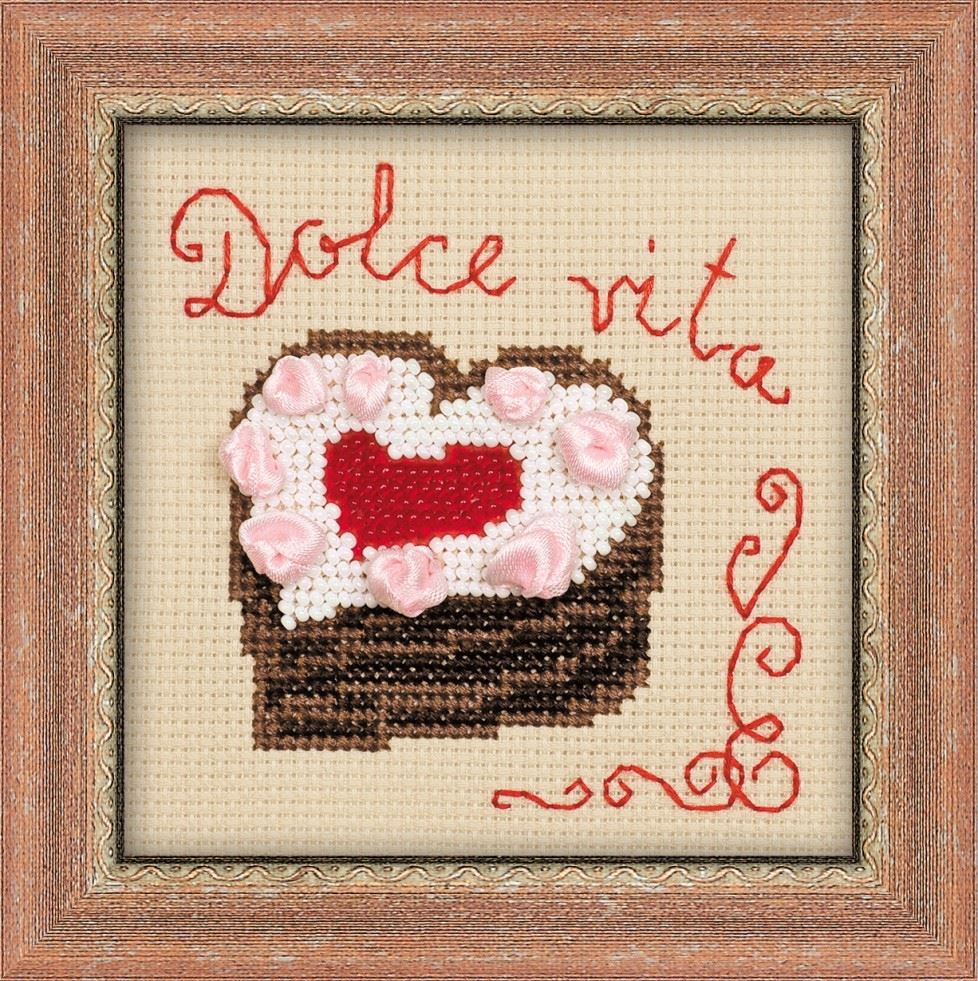 Riolis Heart Cake Counted Cross Stitch Kit
