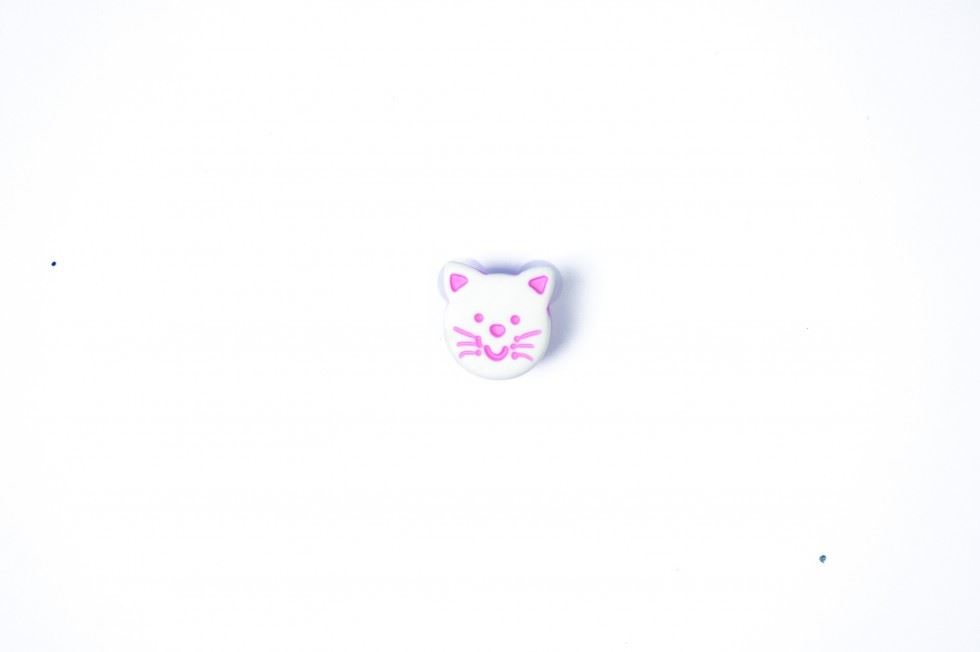 Crendon White & Light Blue Kitty Face Plastic Buttons (Value Pack)