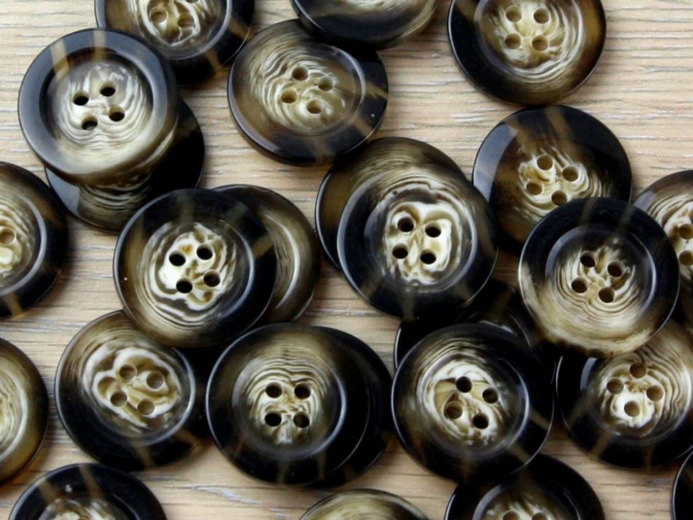 Crendon Swirl Wood Effect Buttons (Value Pack) Beige & Brown