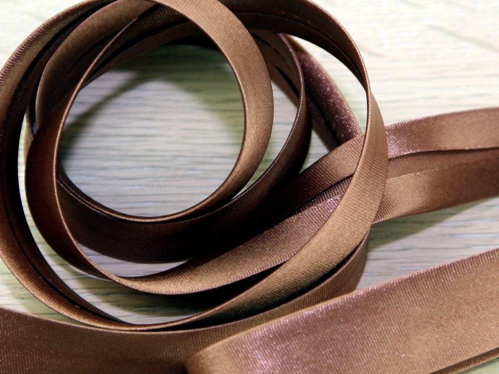Prym Nougat Duchesse Satin Bias Binding Tape