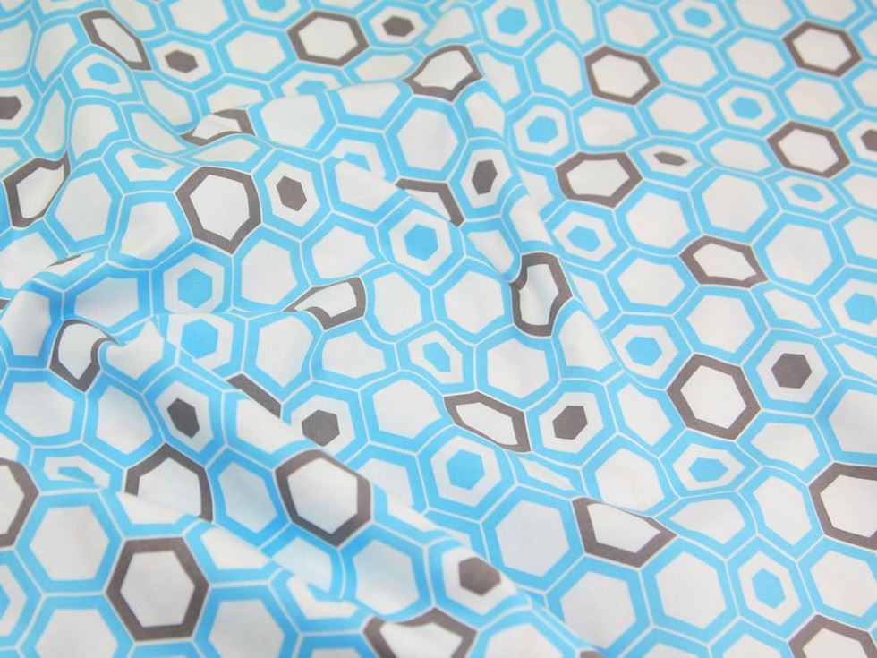 Camelot Fabrics 100% Cotton Poplin Fabric Blue