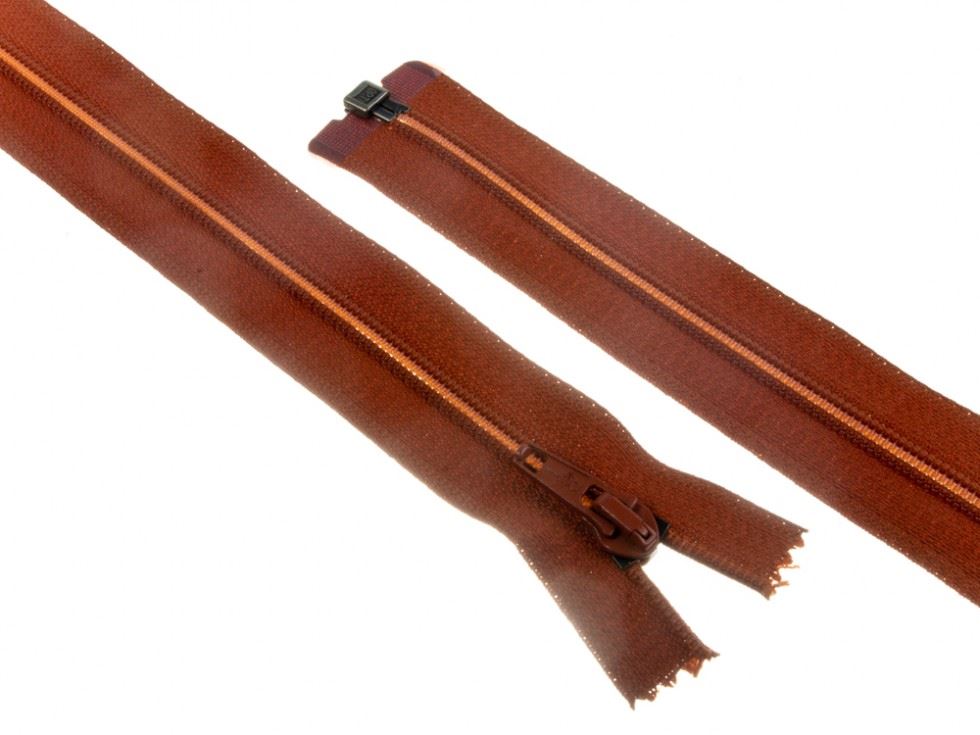 Nylon Open End Coat Zips Rust
 