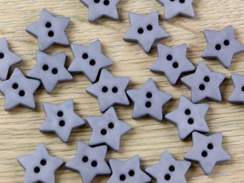 Dill Grey Star Plastic Buttons (Value Pack)