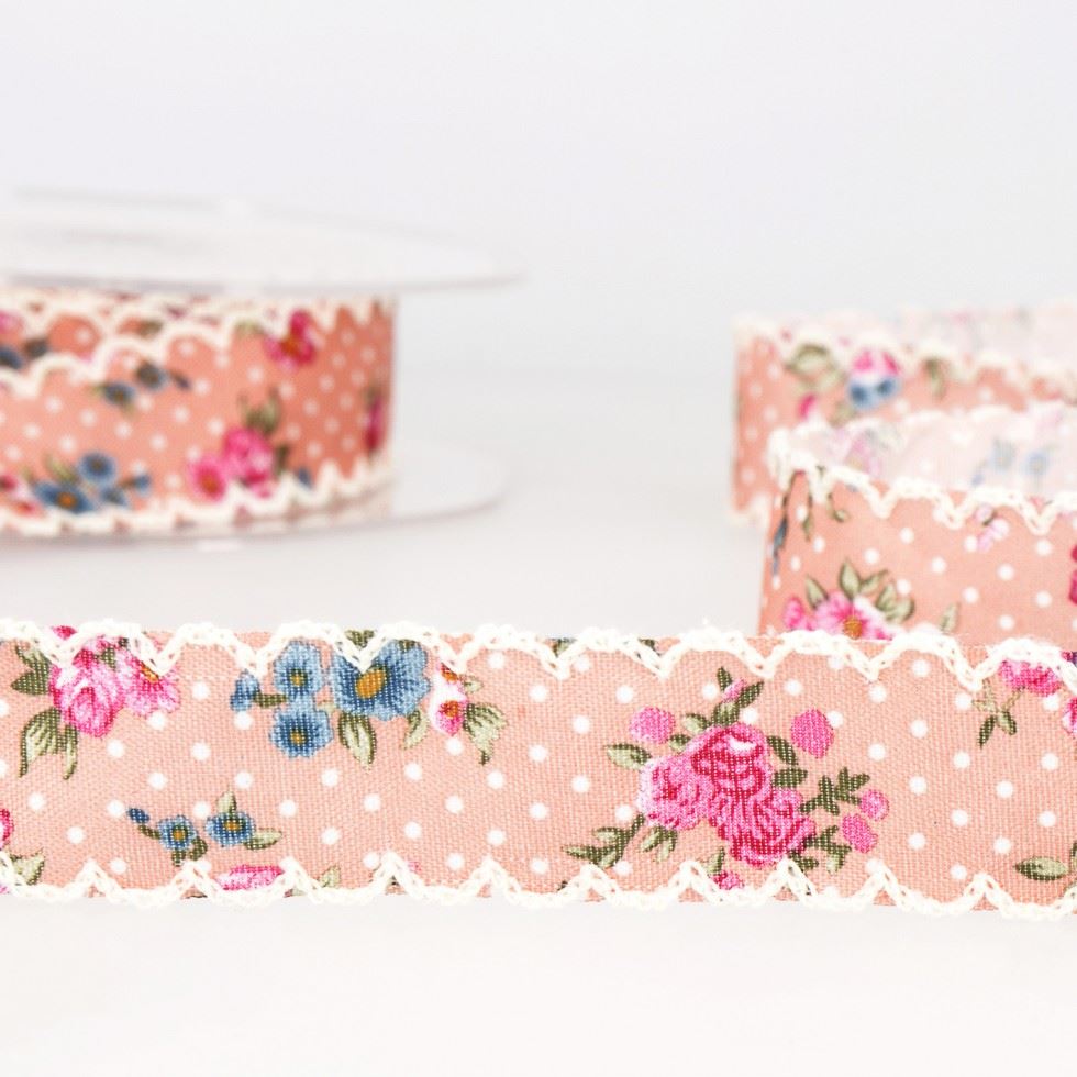 Stephanoise Scalloped Flower Ribbon Light Pink