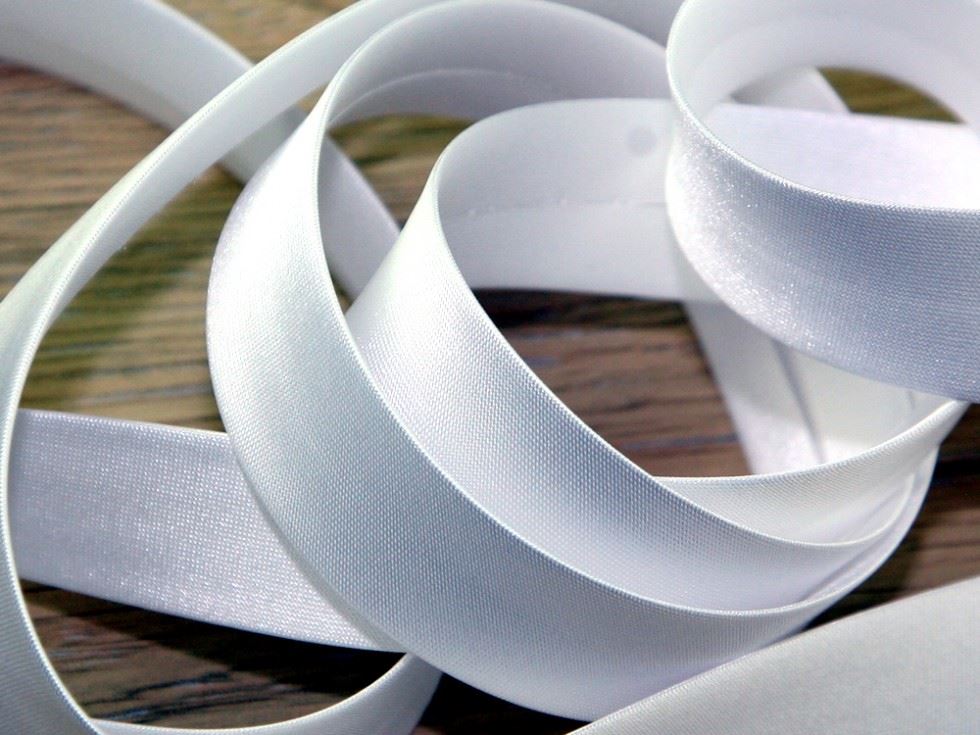 Prym White Duchesse Satin Bias Binding Tape