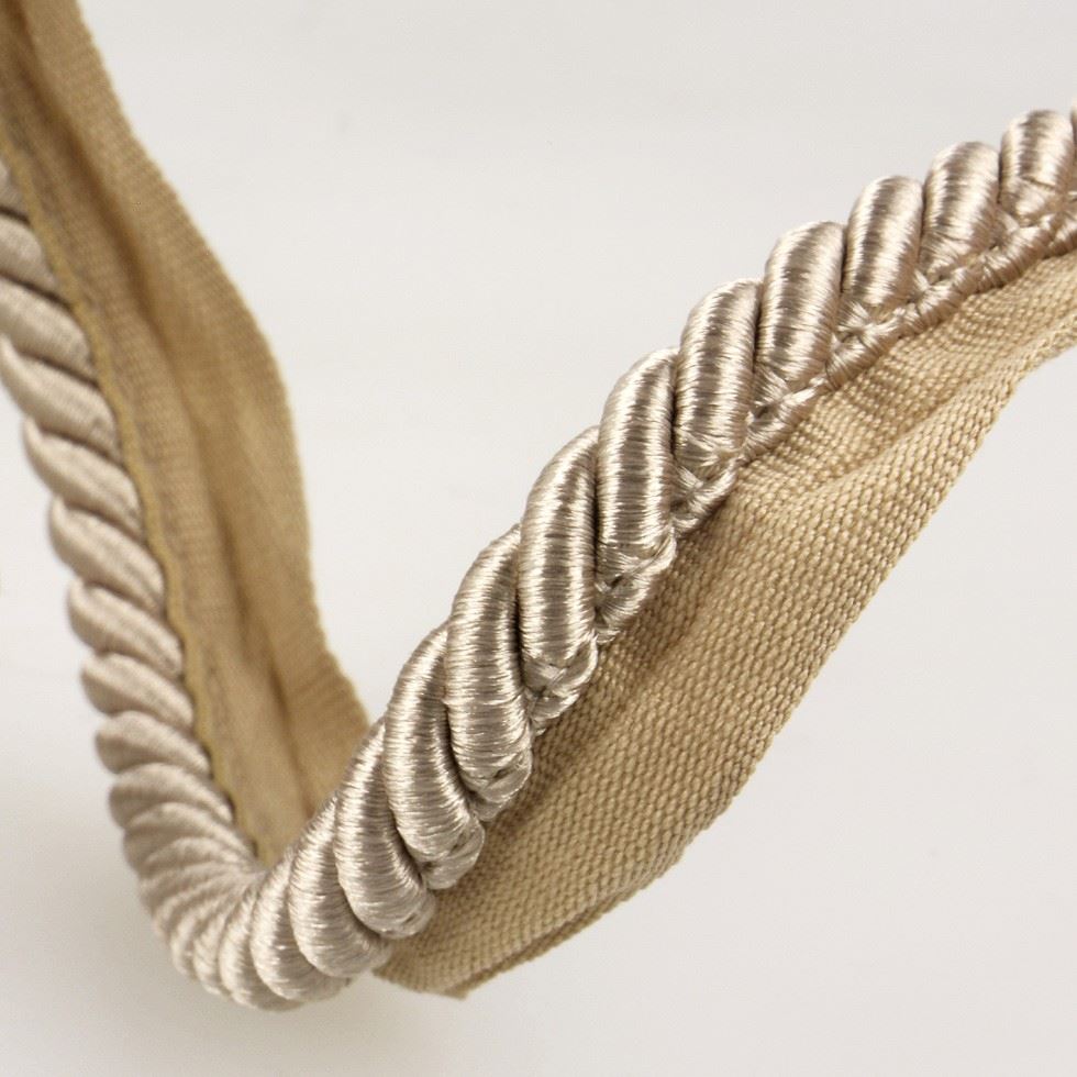 Stephanoise Flanged Piping Cord Taupe
 