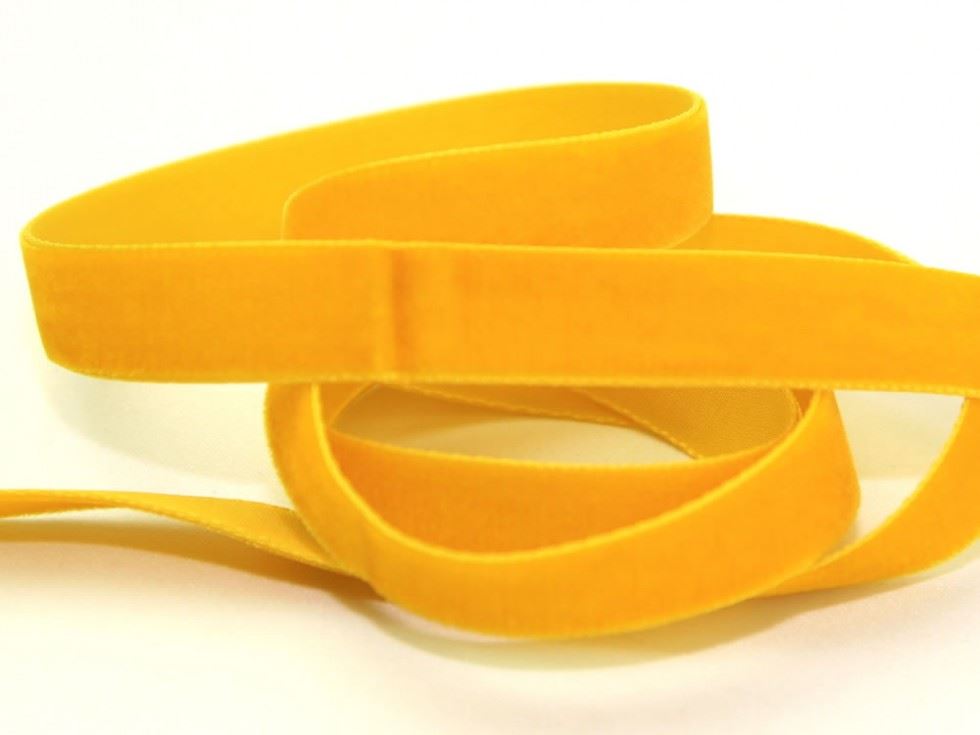 Berisfords 9402 Gold Velvet Ribbon Mini Roll