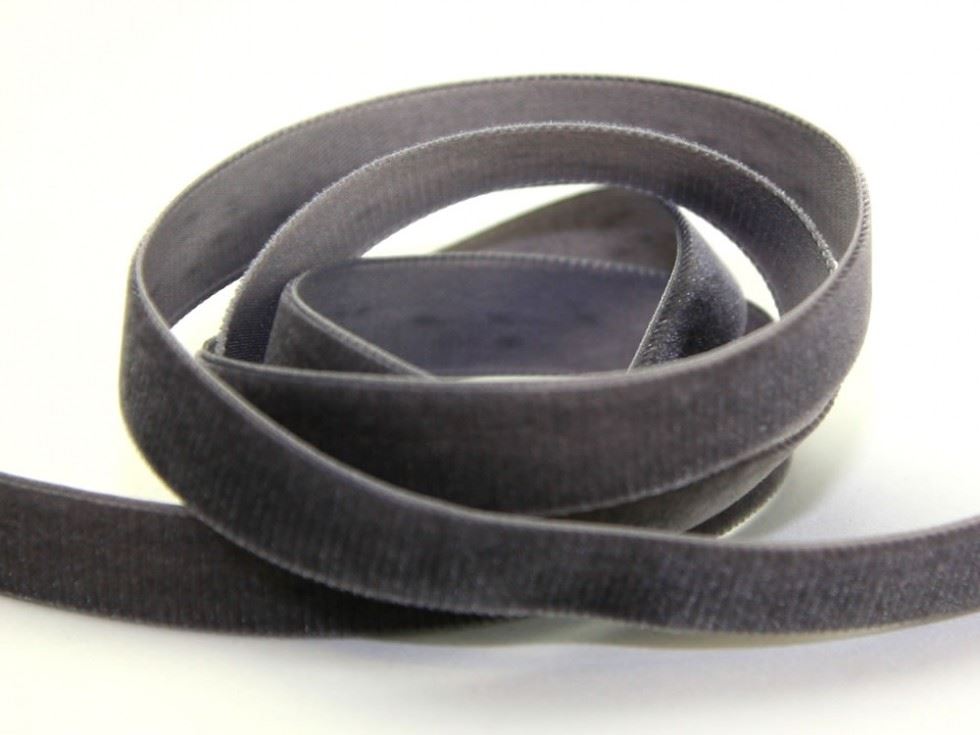 Berisfords 9924 Dolphin Velvet Ribbon Mini Roll
