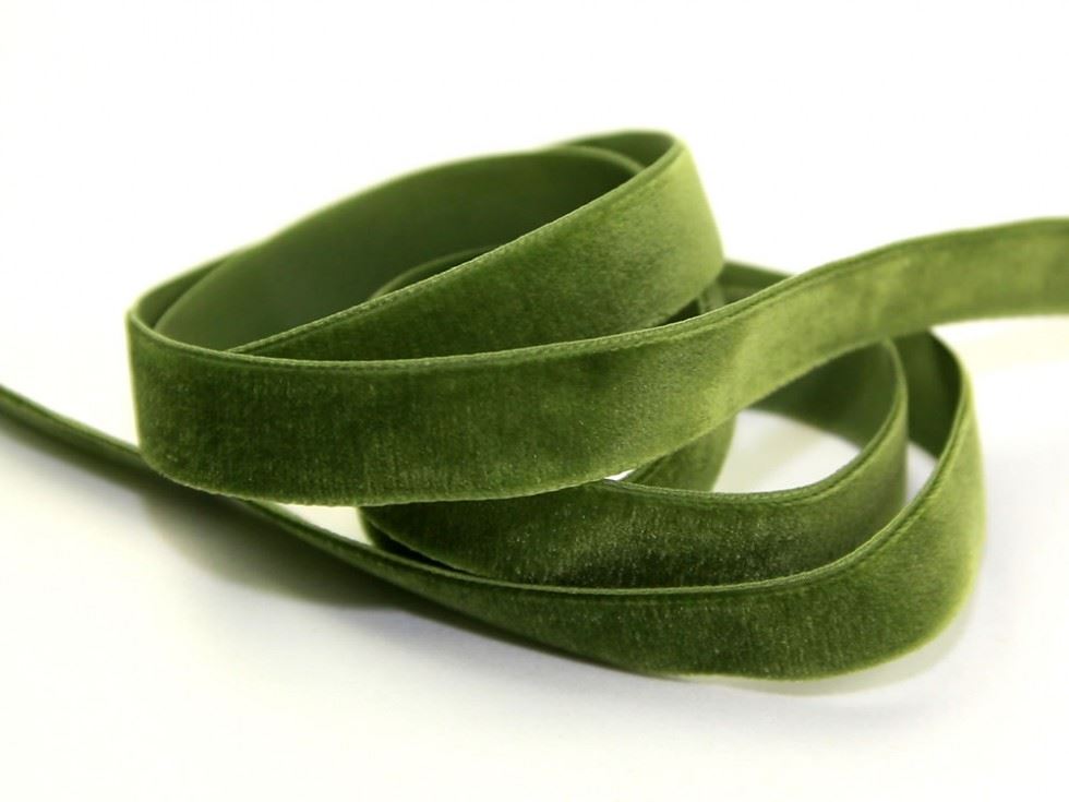 Berisfords 9549 Moss Velvet Ribbon Mini Roll