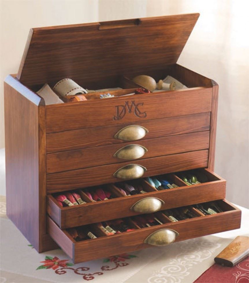 DMC Thread Wood Collectors Box 500 Skeins