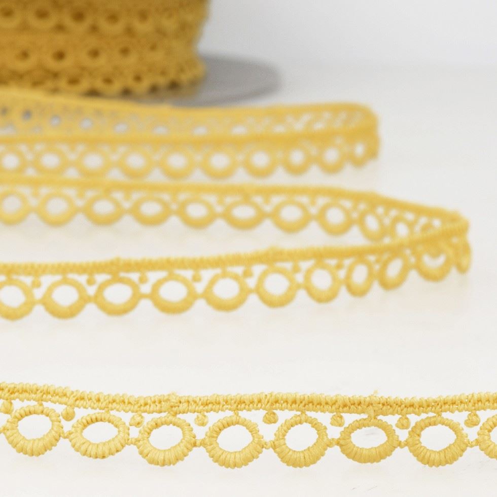 Stephanoise Guipure Lace Trim Mustard
 