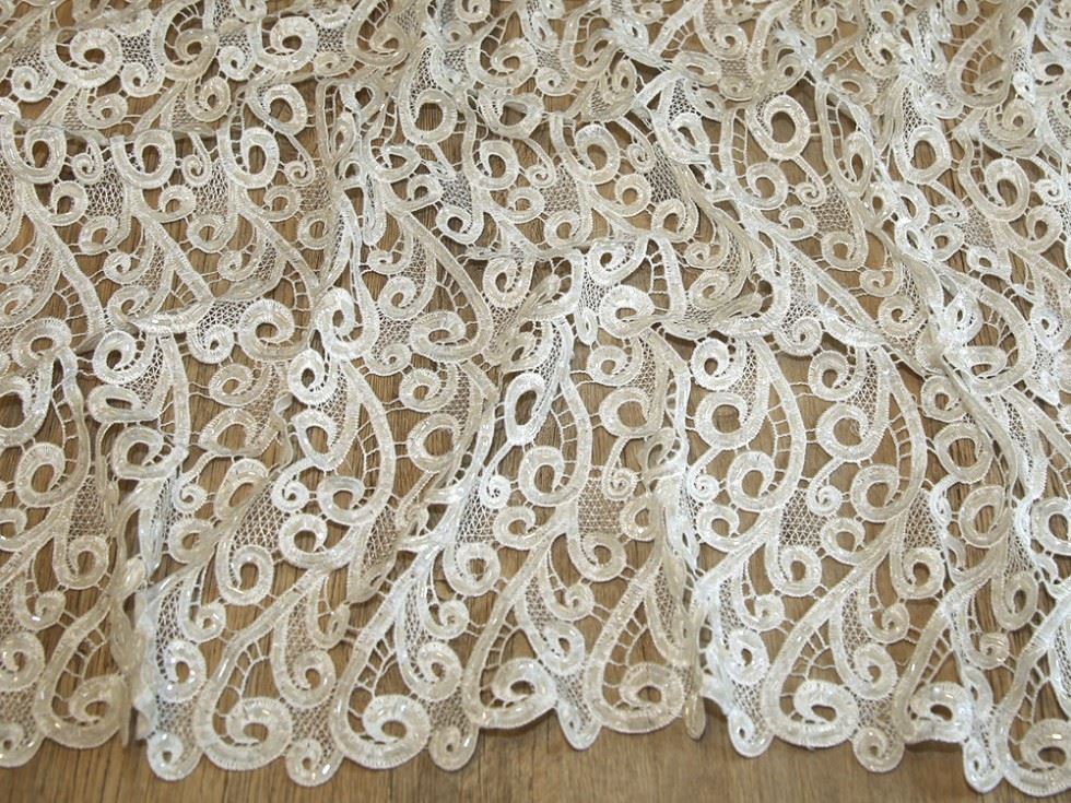 Ivory Deadstock Heavy Guipure Lace Fabric