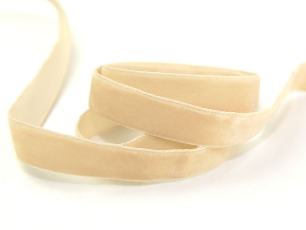 Berisfords 9602 Blonde Velvet Ribbon Mini Roll