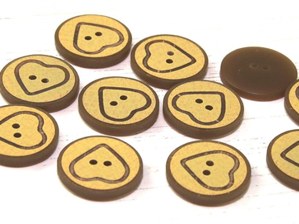 Dill Beige & Brown Round Heart Buttons (Value Pack)