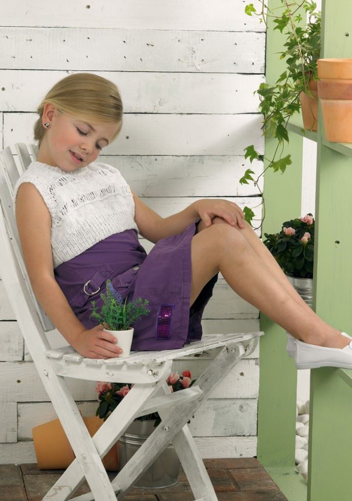 Stylecraft Summer Breeze Knitting Pattern 8735
 