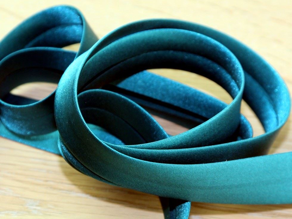 Prym Duchesse Satin Bias Binding Tape Turquoise Green
 