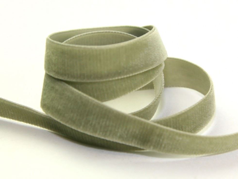 Berisfords 9687 Khaki Velvet Ribbon Mini Roll