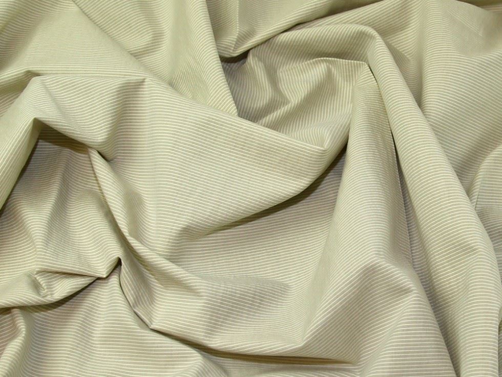 Lady McElroy Cotton Suiting Fabric Putty
 