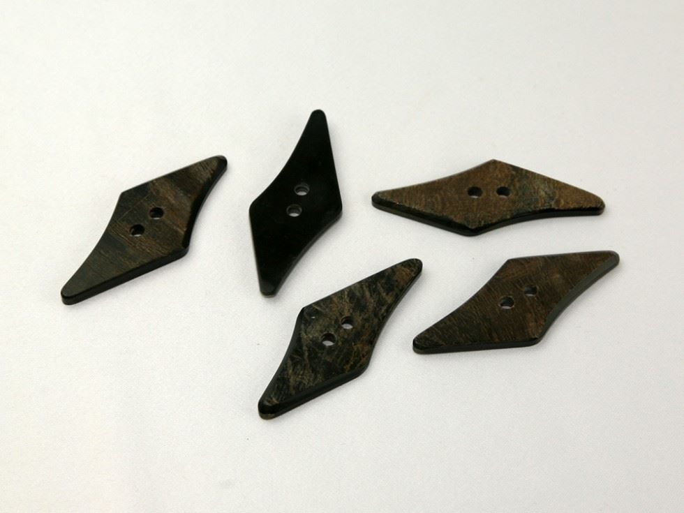 Dill Brown Natural Horn Buttons