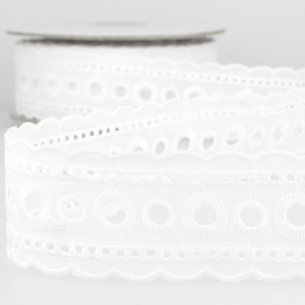 Stephanoise Eyelet Lace Trim White