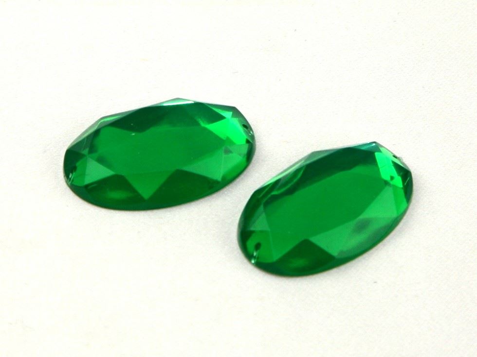 Oval Acrylic Jewels Emerald Green
 