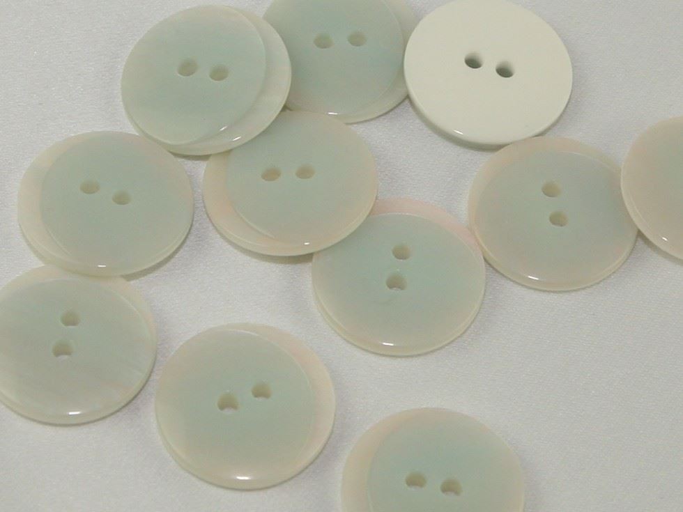 Dill White Pearlised Round Buttons (Value Pack)